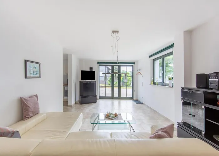 Appartement With Terrace Eisfeld